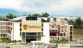 What are the international schools located in areas apart from selangor and kuala lumpur? Rafflesia Private School Kajang Private School Kajang School