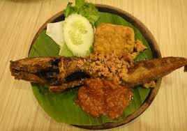 This ayam penyet spot is known for its delectable sambal that has been passed down from one generation to another. Resepi Nasi Ayam Penyet Padang Jawa Dunia Belajar Resipi