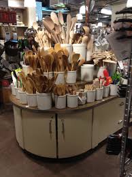 Sur La Table New York Cookshop Cook Dine Serious Cook Cookery School Visual Merchandising Layo Gift Shop Displays Homeware Display Dish Display