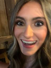 riley (@riley.mckee)