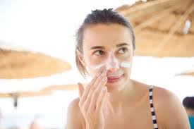 In unserem videotutorial und auf dem blog zeigen wir. Sonnencreme Richtig Auftragen Nur So Wirkt Der Uv Schutz Brigitte De
