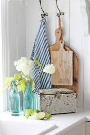 See more ideas about cutting board, diy cutting board, wood cutting boards. 21 Farmhouse Decorating Ideas Page 2 The Cottage Market