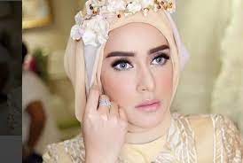 Lihat ide lainnya tentang baju pengantin, pengantin, gaun pengantin. Foto Fairuz A Rafiq Tak Sabar Pakai Baju Akad Nikah Rancangan Zaskia Sungkar Okezone Celebrity