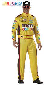 Detta är ett stort officiellt licensierade nascar sprint cup series dräkt för alla nummer 18 fläktar! Pin On Driver Costumes
