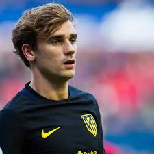 Atletico madrid star antoine griezmann causes controversy by wearing a blackface costume at an 1980s themed fancy dress party. Griezmann Hints He Ll Stay At Atletico Madrid Not Join Man United Sports Illustrated