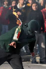 Molotof Kokteyli Uludag Sozluk Whenever molotof attaches his name to any production, the end result spreads across the streets of cairo like wildfire. molotof kokteyli uludag sozluk