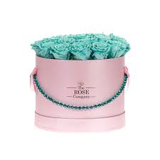 Tiffany store tiffany jewelry color azul tiffany mode poster clydesdale horses. Forever Roses Medium Flower Box With Tiffany Blue Roses In Pink Jewellery Box The Rose Company