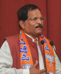 Shripad yesso naik is an indian politician and the union minister of state in the ministry of ayurveda, yoga & naturopathy, unani, siddha and homoeopathy and minister of state for defence. Union Minister Shripad Naik Tests Negative For Coronavirus Deccan Herald