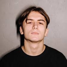 Lien Tran (@tranlehonglien)