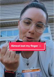 Replying to @_ms_vegas_ I should probably look into getting a set of heavy  duty gloves 😅😂🤙🏻 #dancingwithshannon #bloompartner @Bloom Nutrition  #greysanatomy #hedgetrimmersarenotfriends #hedgetrimmer ...