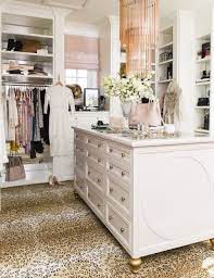 This Fashion Blogger S Walk In Closet Is Almost Too Beautiful To Handle Pink Closet Home Luxury Closet