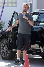Mixter announced the split on social media. Jason Segel Dons A Scruffy Beard After Dropping Food Off To His Girlfriend Alexis Mixter Sound Health And Lasting Wealth