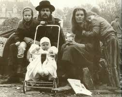 In the beginning (1966) abel: London 1970 Vanessa Redgrave And Franco Nero With Natasha Carlo Their Son Born In 1969 And Joely Daughters Of Tony Richardson Nero And Redgrave After 3 Decades Apart Finally Married In 2006 Oldschoolcool