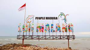 1 orang guide bisa untuk 10 orang, jadi akan terasa murah meriah setiap orang patungan 10 ribu rupiah. Harga Tiket Fasilitas Dan Lokasi Maps Wisata Pantai Lon Malang Sampang Gerbang Pulau Madura