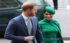 The middle name of meghan and harry's daughter recalls her late grandmother princess diana, harry's mother. Mvre8f4ngh0ykm