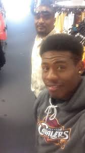 How to find Eric Ross from Lynwood, California?