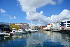 Experience the natural beauty of barbados' turquoise blue shores take a luxurious catamaran cruise along barbados' south coast and experience the beauty of its crystalline. Barbados Reisen Reiseinformationen Karibik Eu