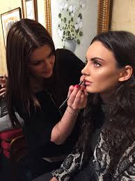 Cursuri make up bucuresti de la prestatori servicii, importatori directi prezenti pe bizoo.ro. Cursuri Automachiaj Alina Boitor Make Up Artist Profesional