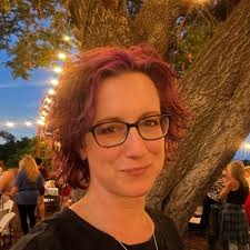 Is it better to arrive at 5 or 6 pm to avoid the rush at Mickey's  Not-So-Scary Halloween Party?