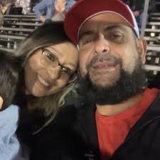 Local balloon decorators for Saturday, October 25th?