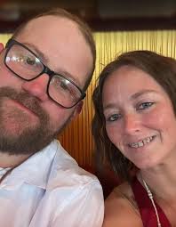 Can we pay for the monthly MJ injections in installments in UK? Can we pay  them weekly?