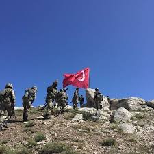 Hatice Pala Adli Kullanicinin Turk Panosundaki Pin Turkler Dubai Instagram