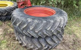 Dmi duals, off jiohn deere 4440 tractor one of the later models with 3 5/8 axles, , fits 3 5/8 axles, 9 bolt axle duals, with 18.4x38 tires, traed is 60%, good cond, price $1995. International 9 Bolt Duals Hubs Bigiron Auctions