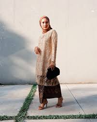 Maybe you would like to learn more about one of these? 7 Model Kebaya Hijab Dan Kain Batik Ini Cocok Banget Buat Wisuda Atau Perpisahan Sekolah Anggun Dan Sederhana Semua Halaman Hype