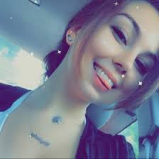 Cara Huntley's Instagram, Twitter & Facebook