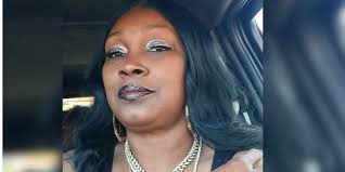 A mom in North Carolina died while walking into her daughter's high school  graduation.  https://www.wkyt.com/2025/05/30/mommy-we-love-you-mom-dies-outside-doors-daughters-high-school-graduation/