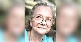 Wanda Tackett's Instagram, Twitter & Facebook