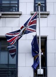 Bangunan sultan abdul samad ini terletak di hadapan dataran merdeka dan kelab diraja selangor. Jelang Brexit Bendera Uni Eropa Diturunkan Dari Kedutaan Inggris Kumparan Com