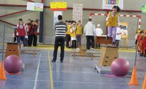 Fotbal ghid pentru profesorii de eucaţie fizica si sport i. Sedentarismul Incurajat De ScoalÄ Orele De EducaÅ£ie FizicÄ Tot Mai PuÅ£ine In Orarul Elevilor Cuvantul LibertÄÅ£ii