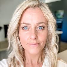 Emma Caylor's Instagram, Twitter & Facebook