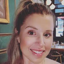 Kimberly Bay (@lovelybeeee) • Instagram photos and videos