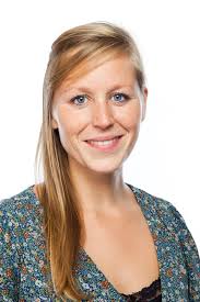 Simon ask en stor tak. Katinka Kristine Holtsmark Department Of Economics