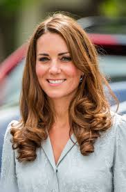 Kate middleton's layered hairstyle game is so strong, it's not even funny. Kate Middleton S New Haircut Is So Beautiful It Has Inspired Me To Turn My Life Around