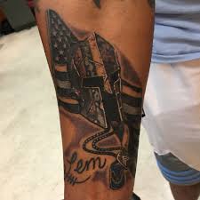 Corrections Spartan Helmet Tattoo With Thin Grey Line American Flag Corrections Thingreyline Spartan Helmet Tattoo Helmet Tattoo Line Tattoos