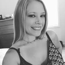 Open Mic with Sara Nelms