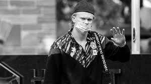 Dolce & gabbana has your playful bag of summer… every product on this page was chosen by a harper's bazaar editor. Bleibt Er Beim Bvb Haaland Bricht Sein Schweigen Youtube