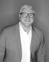 Chris Main (@the_official_dr_main) • Instagram photos and videos