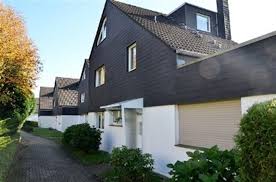 Ein schöner wald ist in direkter nähe und lädt zu langen spaziergängen ei. Beurkundet Souterrainwohnung In Velbert Nahe Klinikum Niederberg Immobilienmakler Immobilien Stahl Wulfrath