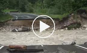 Meteo Cronaca Video Austria Disastrosa Alluvione A Russbach Paese Diviso In 2 Le Immagini Shock Ilmeteo It