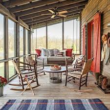 Olmadi Yine Cikmak Zorunda Kaldim Disari Ama Hava Bahar Gibi Gunesi Kacirmadigim Icin Mutluyum Screened Porch Designs Porch Design Screened Porch Decorating
