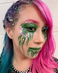 Asuka's beauty and attractiveness in Empress of Tomorrow fan club