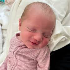 Jessica Maul's Instagram, Twitter & Facebook