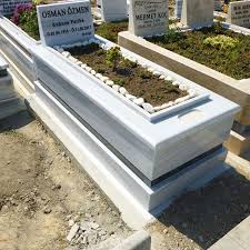 Kayseri'de mezar, mezarcı, mezar imalatçısı denildiğinde akla ilk gelen firmalardan olan firmamız borantaş mezar , birinci sınıf taş, mermer ve granit kullanarak mezar üretim ve montajı yapmaktadır. Mezar Tasi Fiyatlari En Uygun Mezar Yapim Ucretleri Artas Mezar