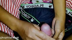 Nikmatnya Dikocokin Sama Adik Ipar - XNXX.COM