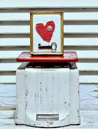 vintage red kitchen scale & the key to