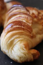 Croissant Au Beurre Comme Promis Voila La Recette Des Croissant Fait Avec Un Bon Levain La Preparation Recette Croissant Au Beurre Recette Croissant Recette